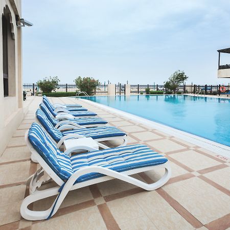 Roda Beach Resort Dubái Exterior foto