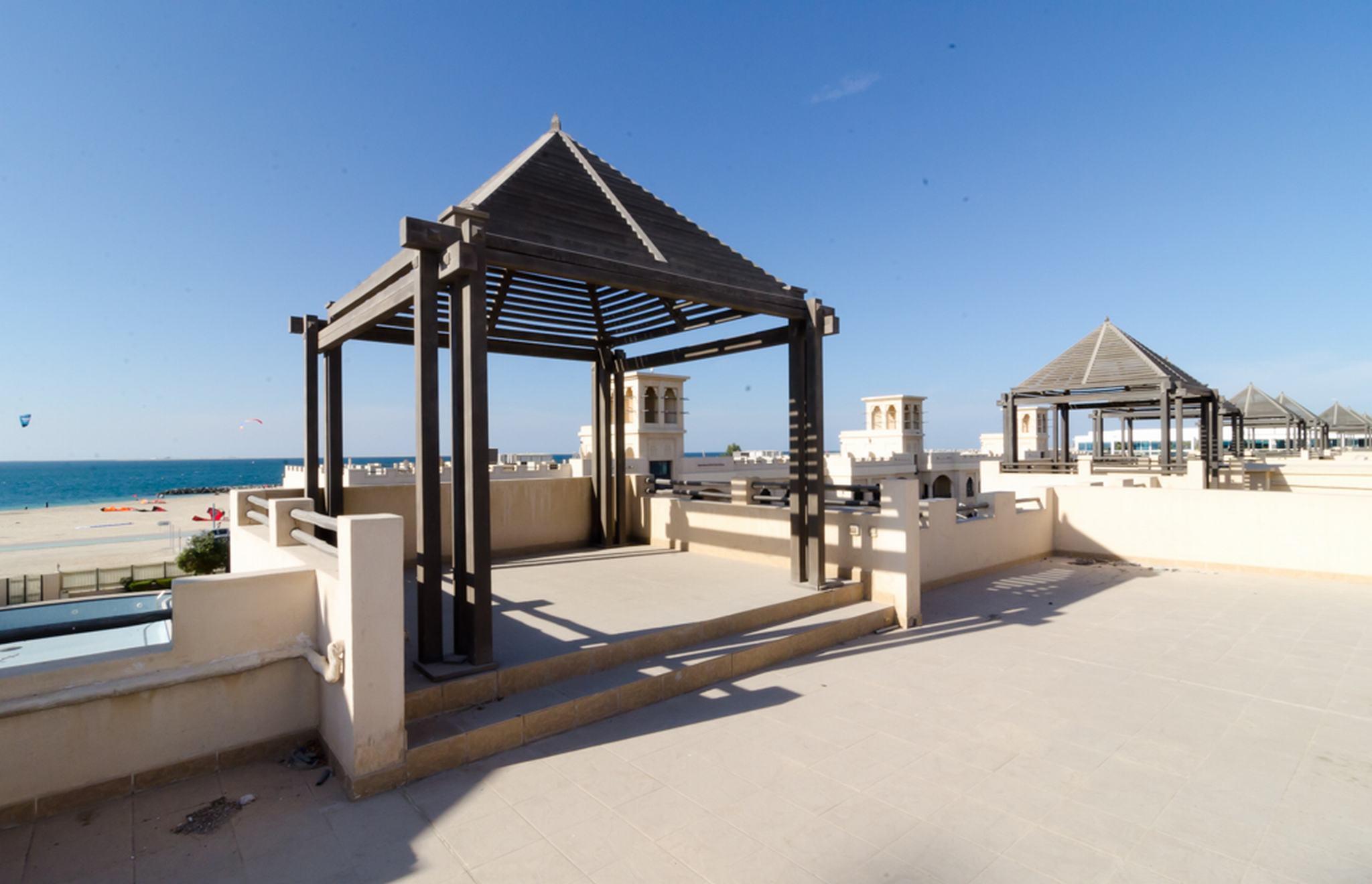 Roda Beach Resort Dubái Exterior foto
